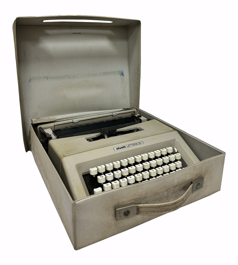 Olivetti Lettera 25 Portable Typewriter – Artisera