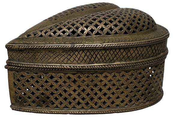 Small Deccan Pandan Box, , Balaji's Antiques and Collectibles - Artisera