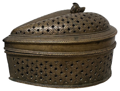 Deccan Pandan Box with Duck, , Balaji's Antiques and Collectibles - Artisera